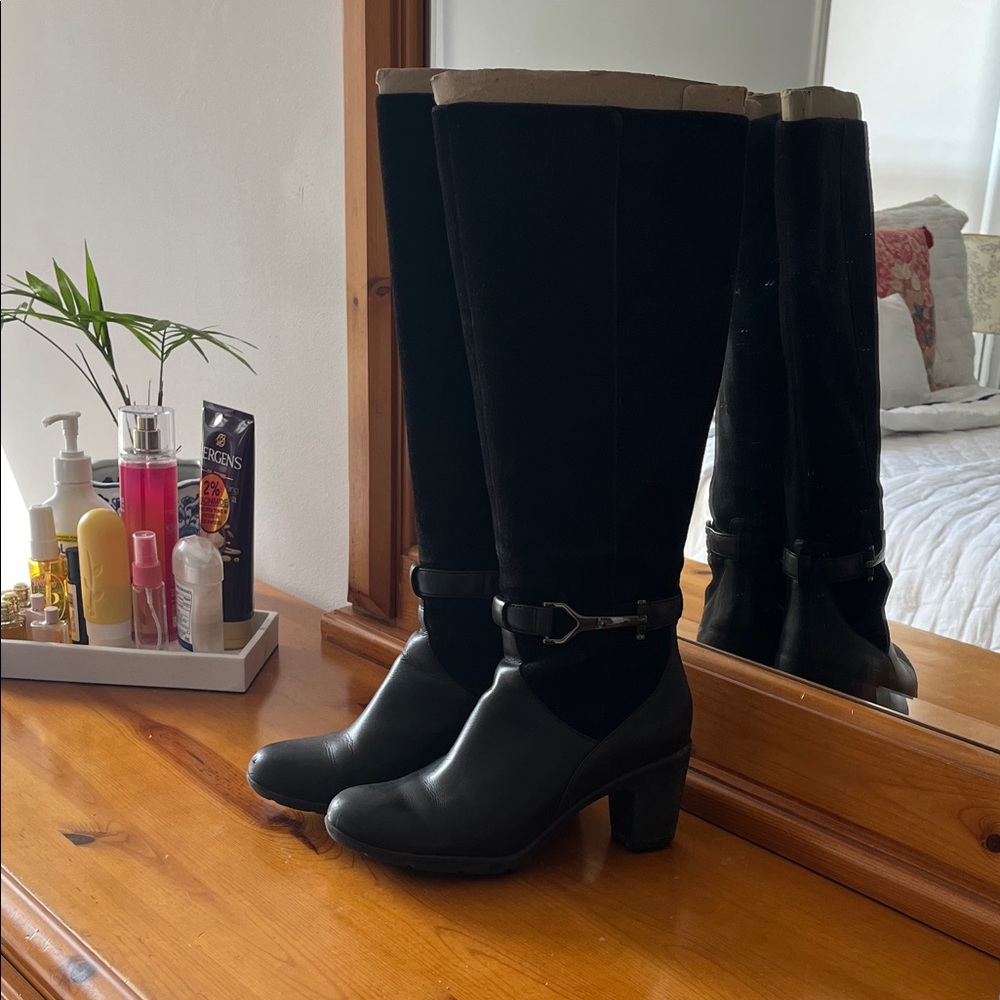 Black Knee-High Women's Boots